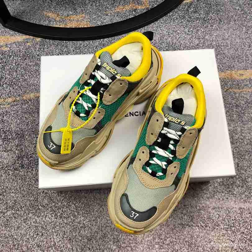 Men Balenciaga Triple-S Sneaker khaki/Green