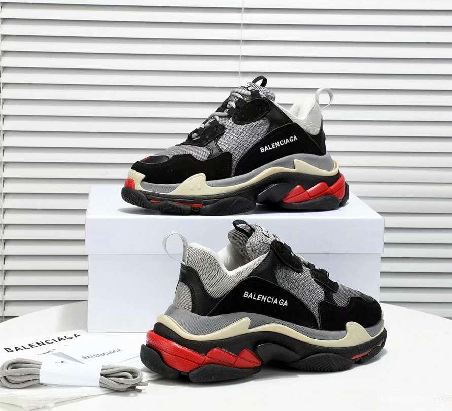 Men/Women Balenciaga Triple-S Sneaker 3 Color Item 6380340