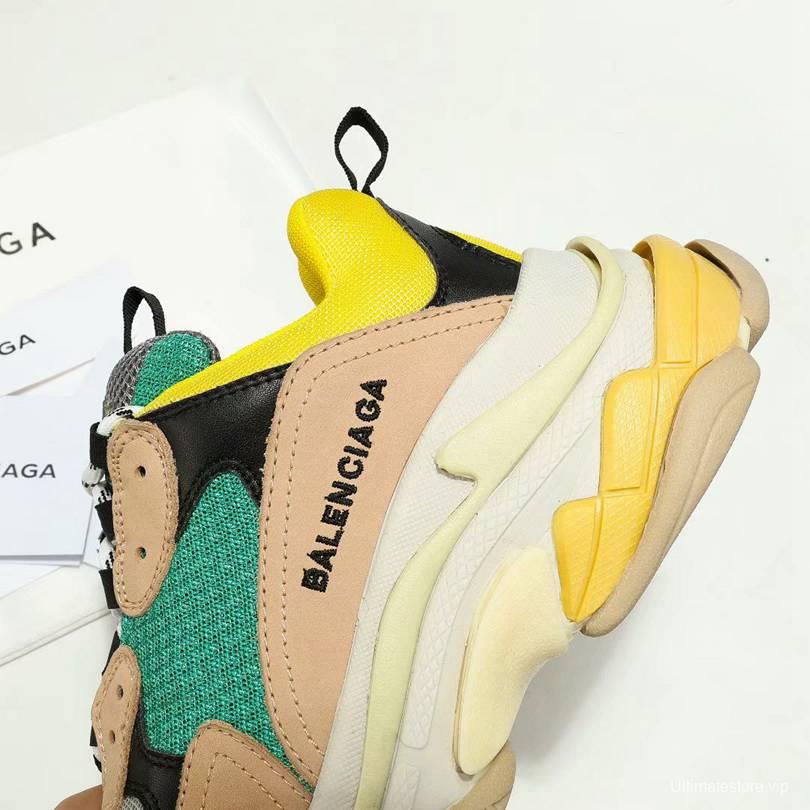 Men/Women Balenciaga Triple-S Sneaker khaki/Green Item 6380340