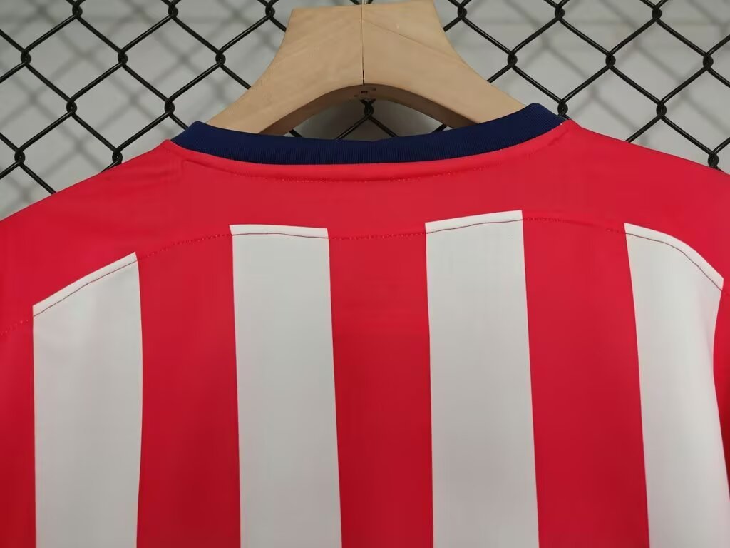 Retro 04/05 Chivas Home Long Sleeve Red Jersey